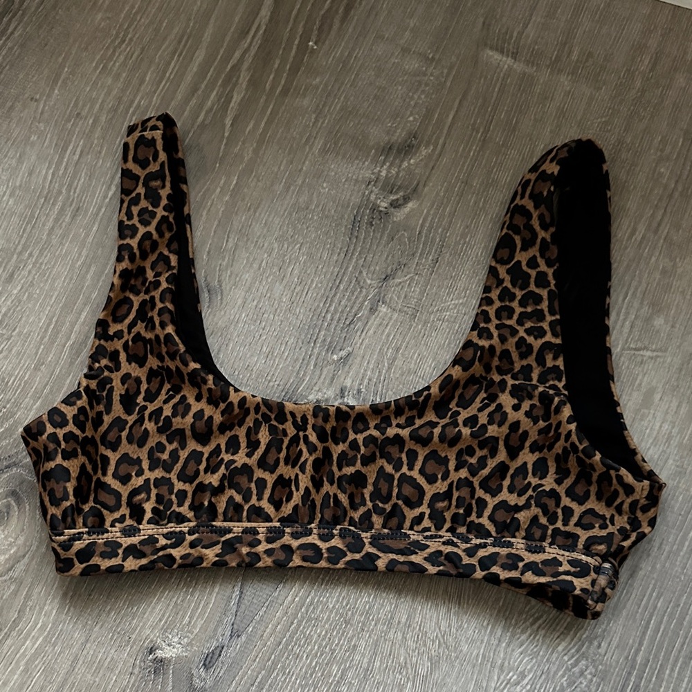 Dippin' Daisy's Leopard Print swimsuit top